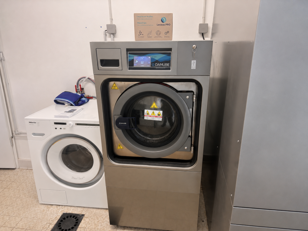 LAVE LINGE - DANUBE - 10KG